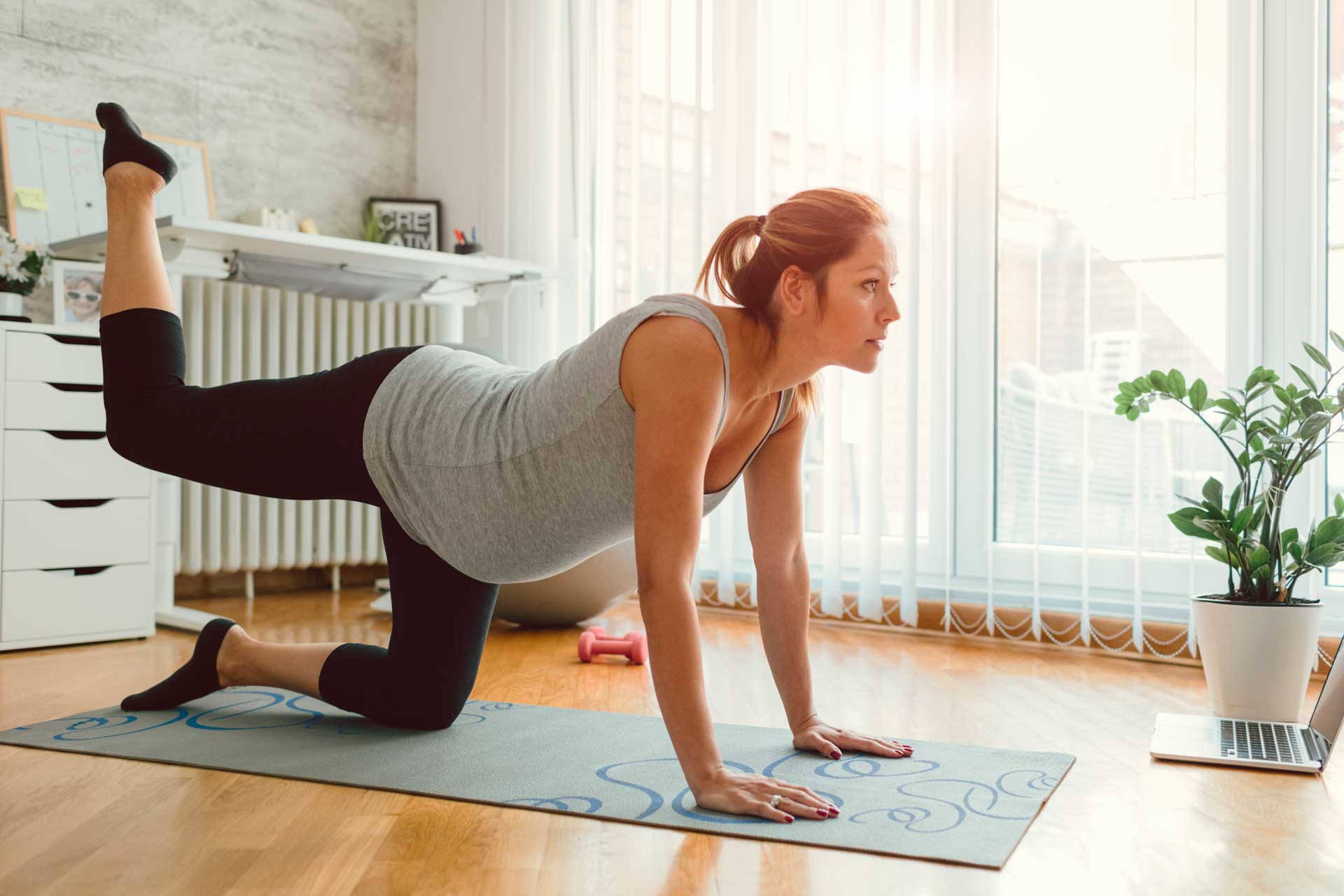 Avoid Traditional Crunches During Pregnancy